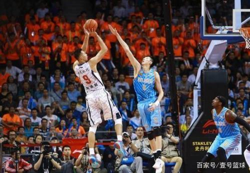 这让许多球 这让许多球