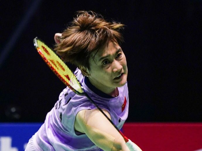 梅西並肩作 梅西並肩作